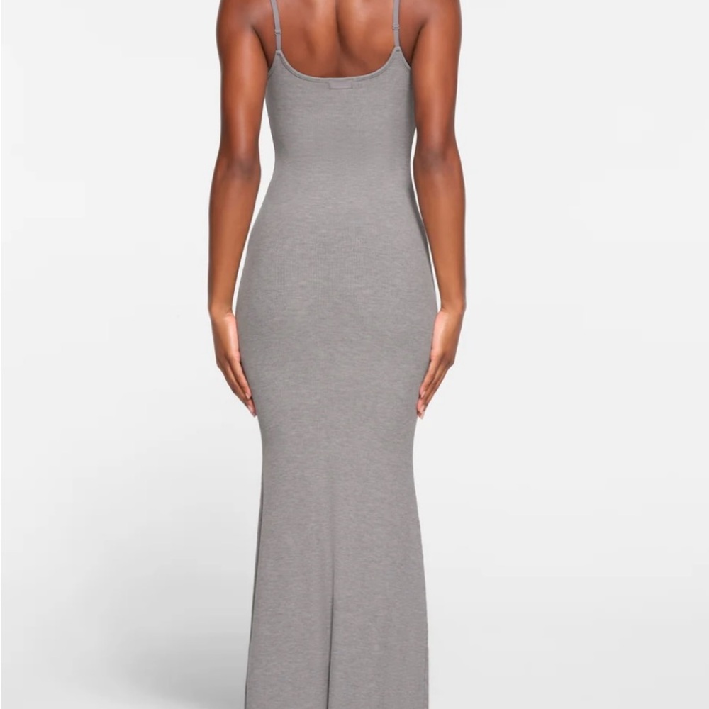 SKIMS LONG SLIP DRESS 🥰 Small in Heather Gray NWT - Picture 4 of 11